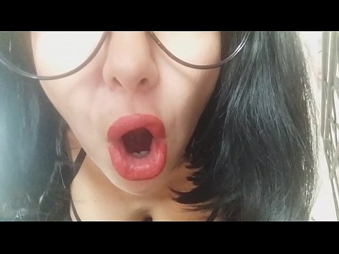 ❤️ Draga, tvoja mačeha ti danes ne dovoli iti v šolo... Preveč te potrebujem ... Pravi pornič pri nas